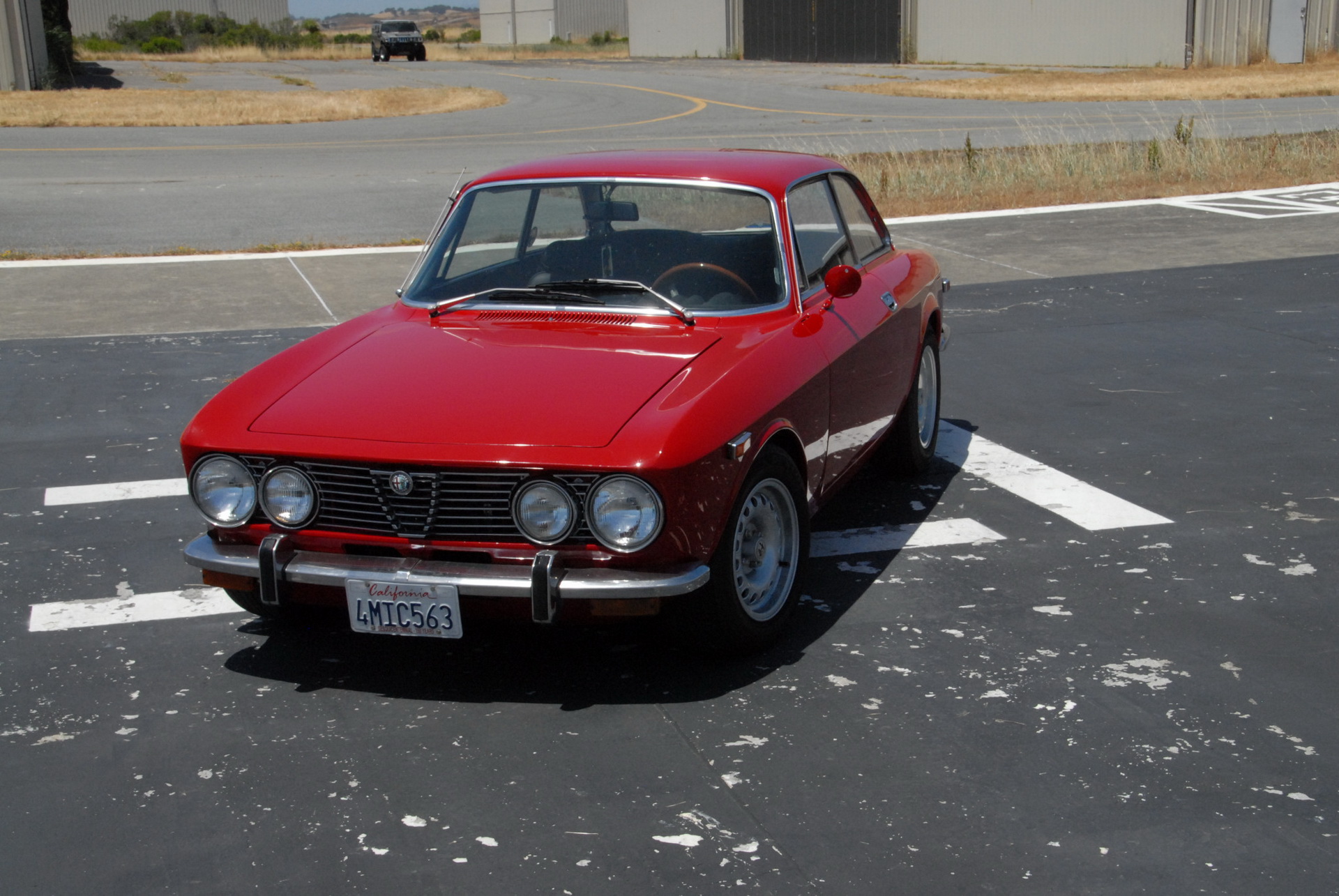 Bid On This Alfa Romeo 2000 GT Veloce, Make Other Car Enthusiasts ...