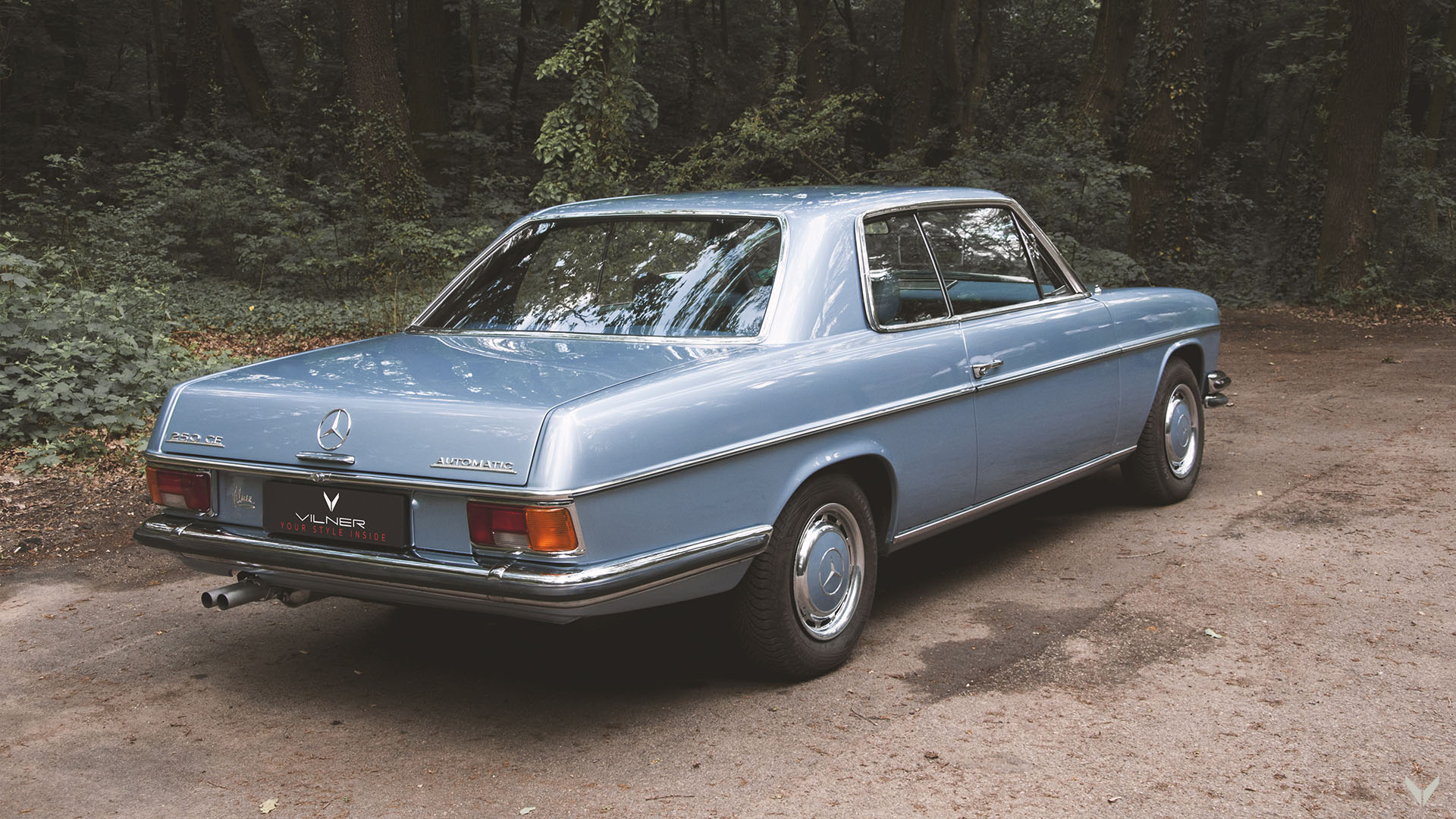 Vilner Restored A 1970 Mercedes 250 CE Using Pieces Of A Riva Boat ...