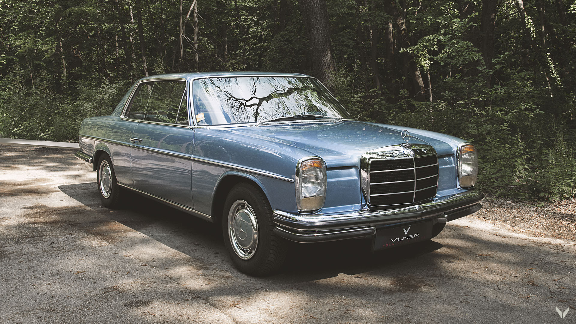 Vilner Restored A 1970 Mercedes 250 CE Using Pieces Of A Riva Boat ...