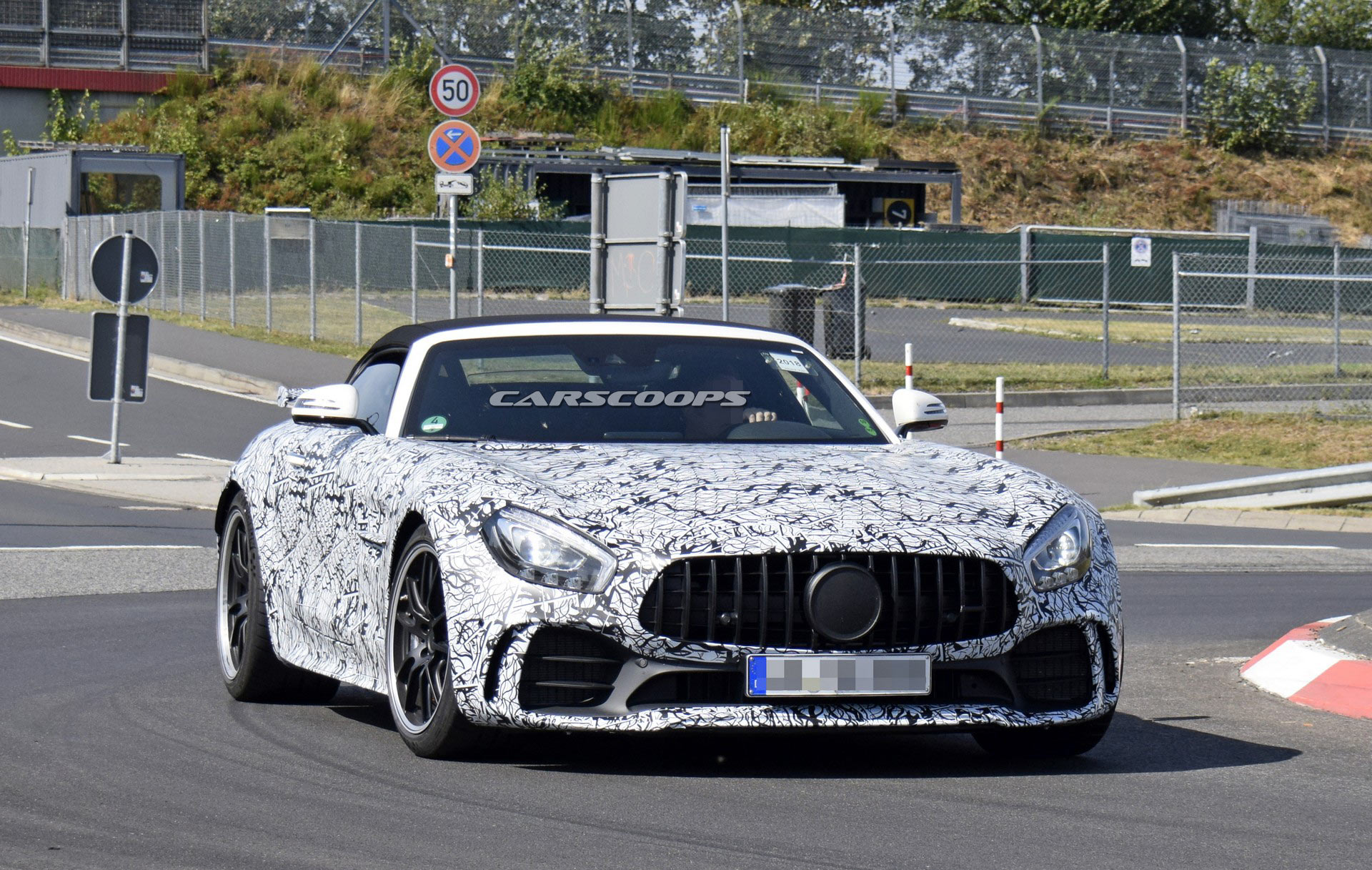 Mercedes-AMG GT R Roadster Will Combine Drop Top Fun With 577 HP ...