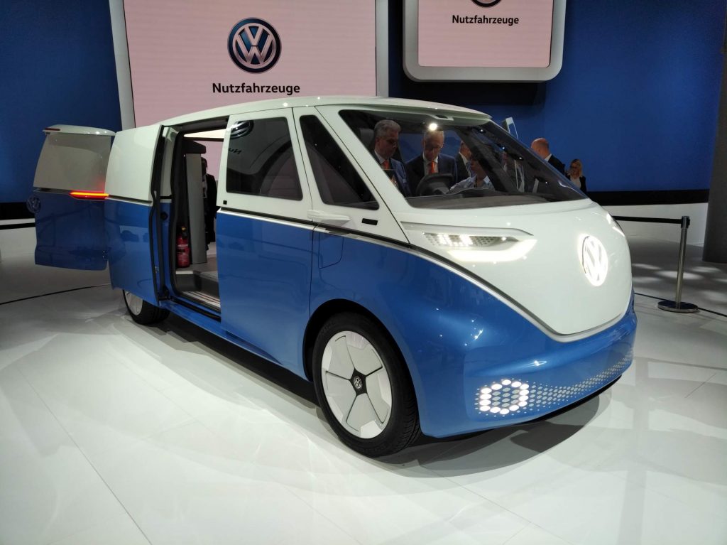 VW I.D. Buzz Cargo Concept Previews All-Electric Van With 550Km Range ...