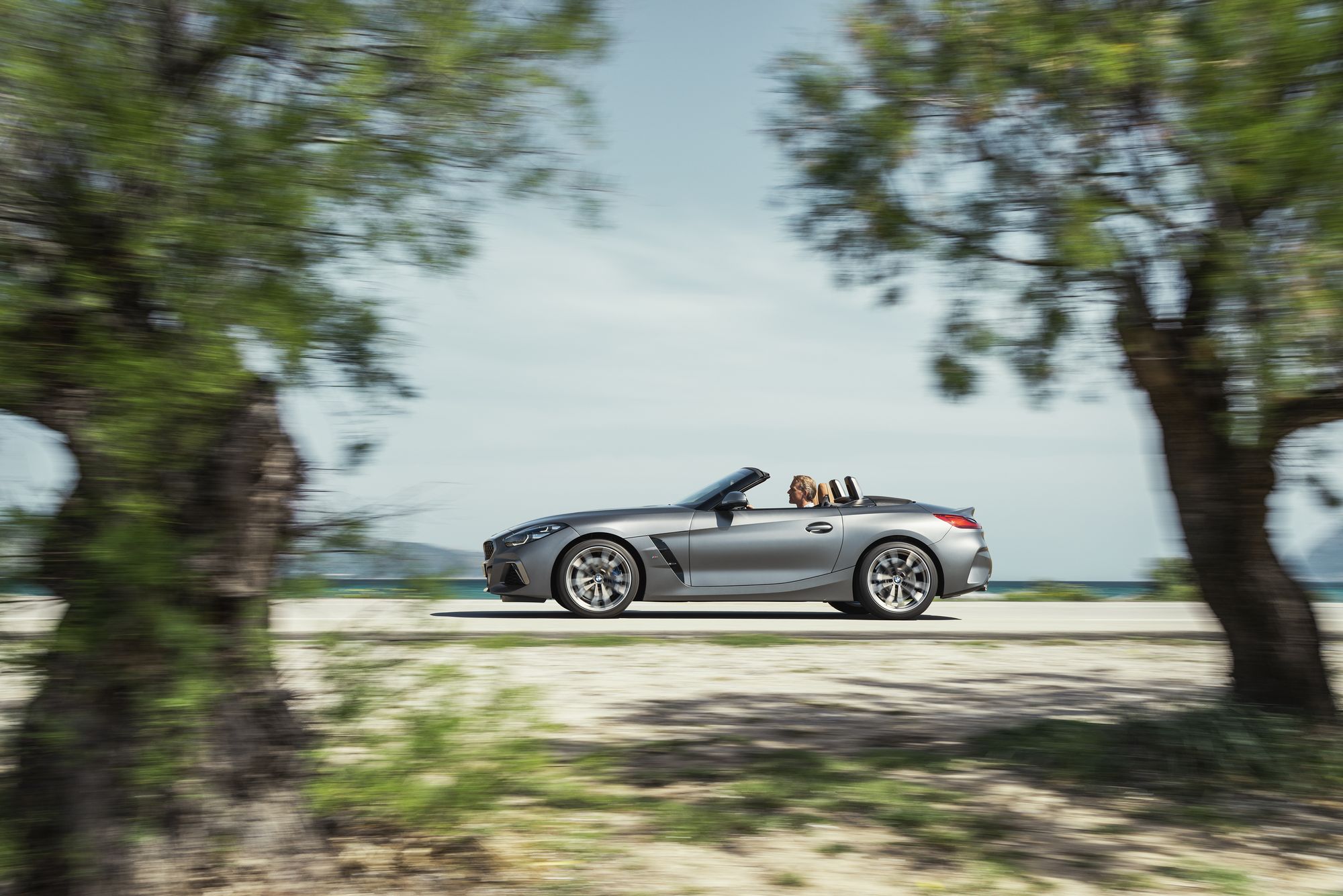 BMW Unveils 2019 Z4 SDrive20i, SDrive30i, And 2020 M40i Roadster ...