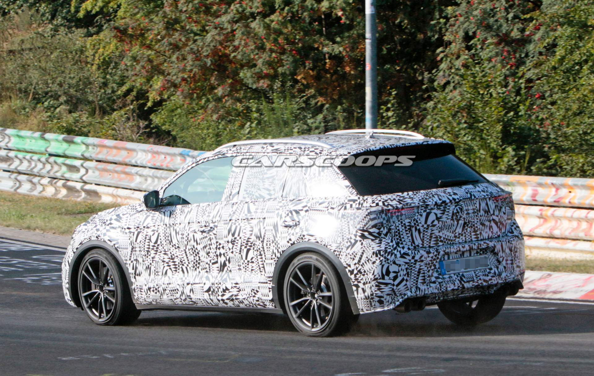 VW T-Roc R Parades Final Production Body At The Nürburgring | Carscoops