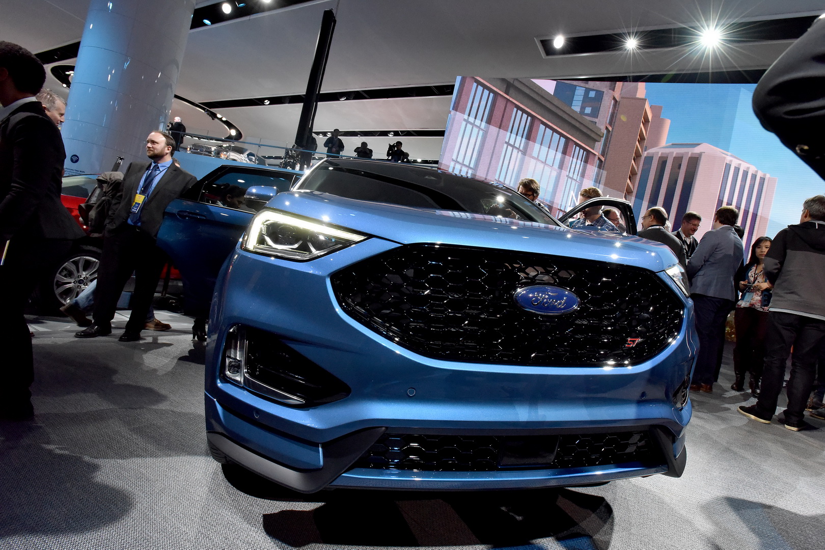 2019 Ford Edge, Edge ST Gain AI AWD For Better Grip And Fuel Economy ...