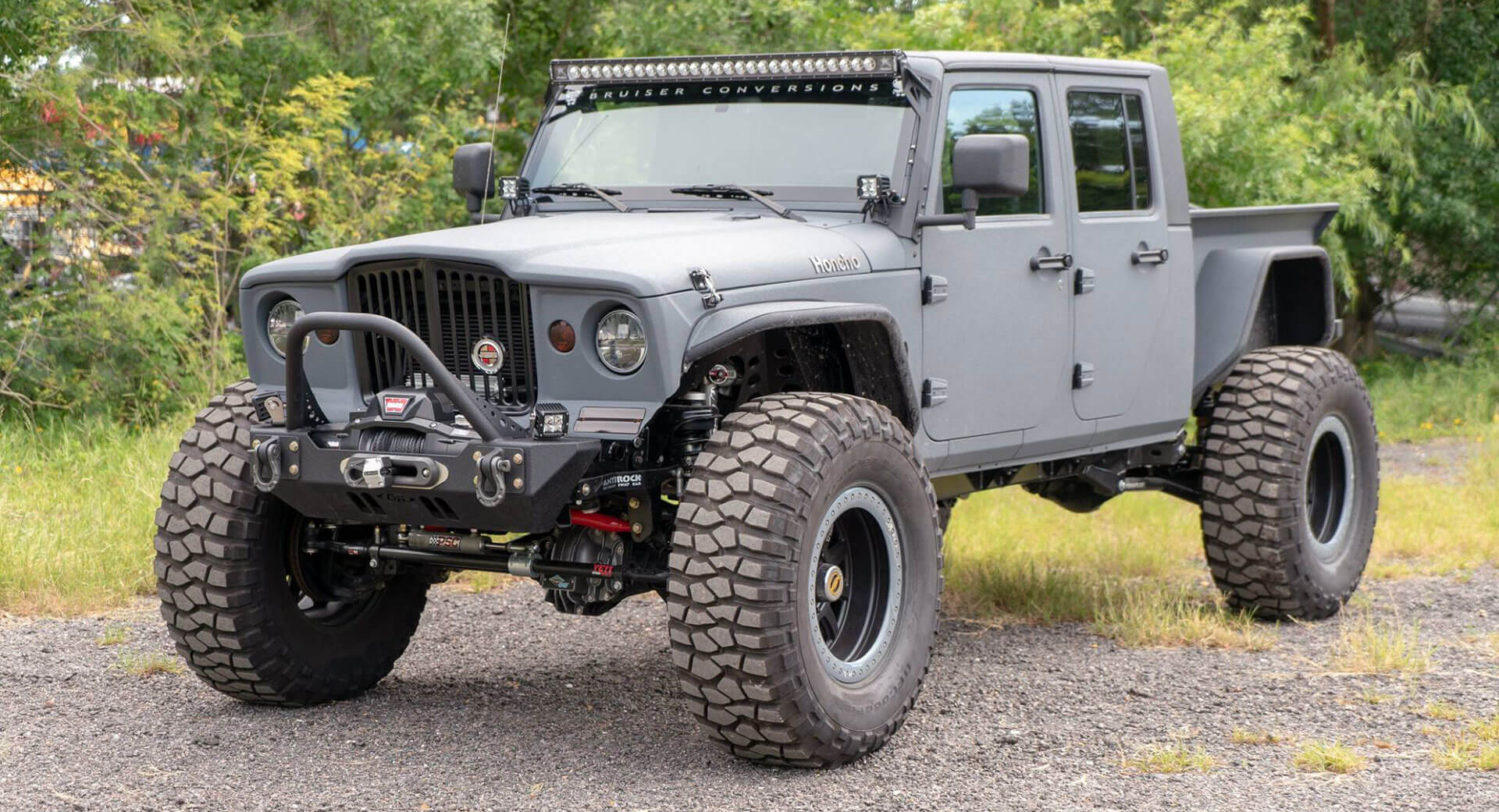 Bruiser Honcho Is One Hardcore Jeep Wrangler That Ain’t Afraid Of ...