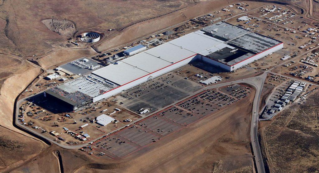  Panasonic May Increase Tesla Gigafactory Investment Despite Profit Hit