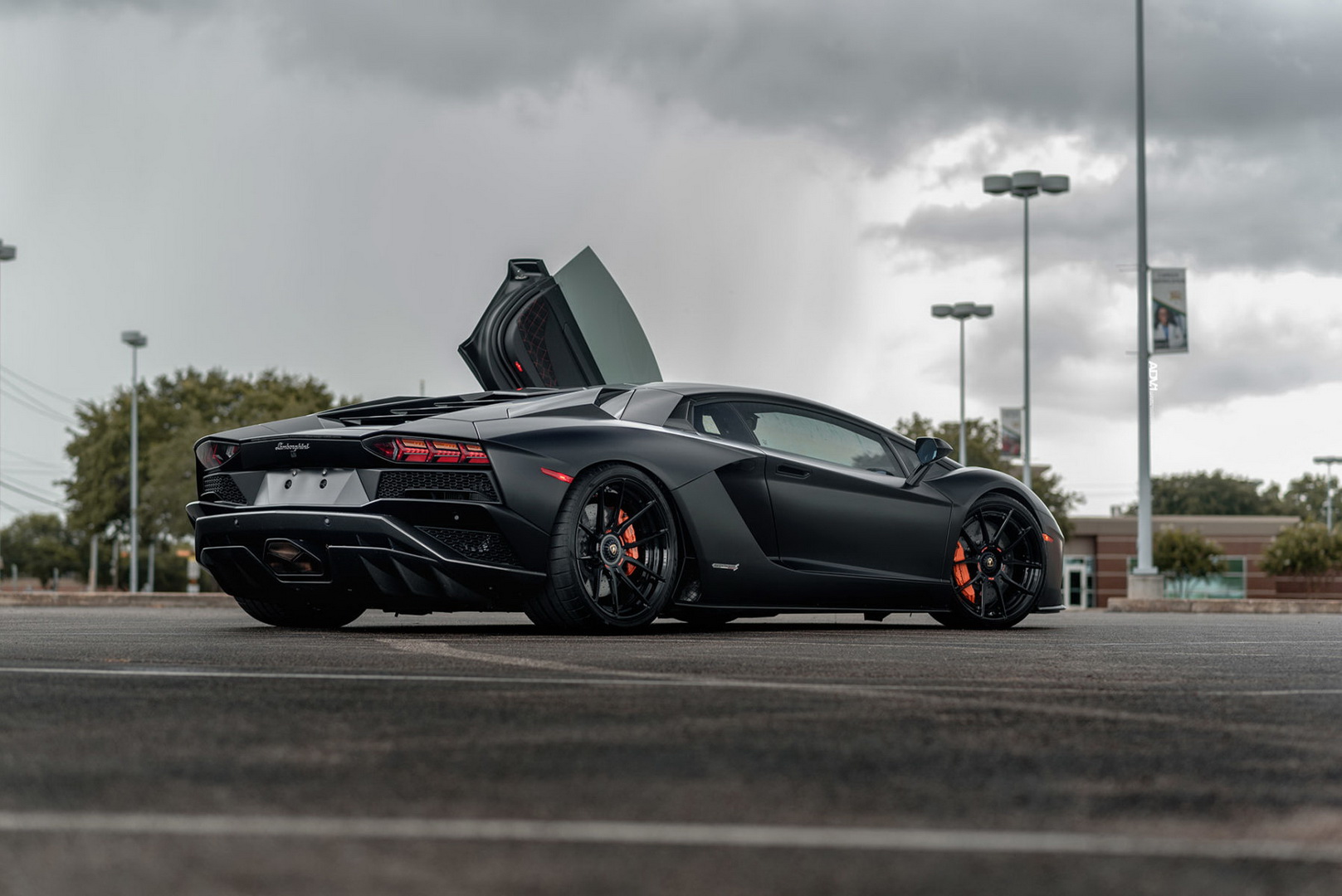 Stealthy Looking Lambo Aventador Tries Custom Wheels For Size | Carscoops