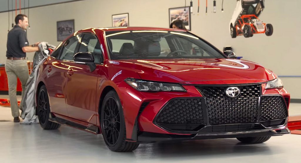  Toyota Shows Avalon And Camry TRD Ahead Of LA Auto Show