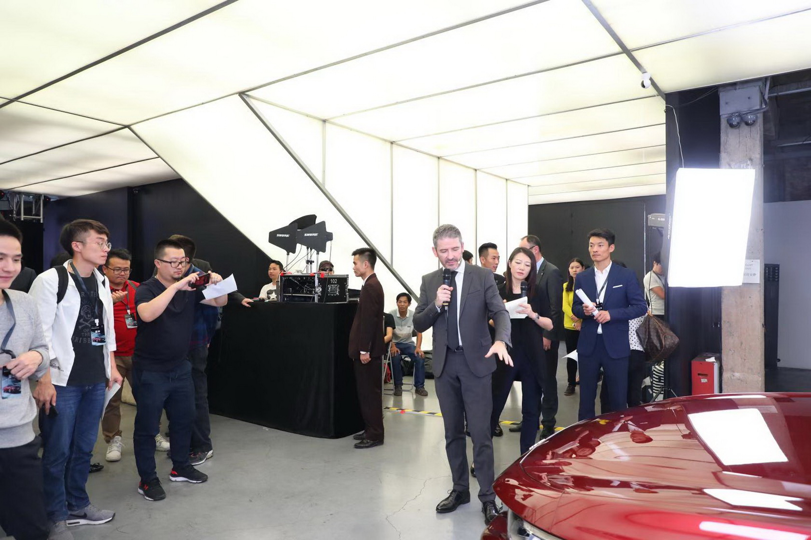 New Peugeot 508 Gets Stretched In China Becomes The Dongfeng Peugeot 508l Carscoops 1242