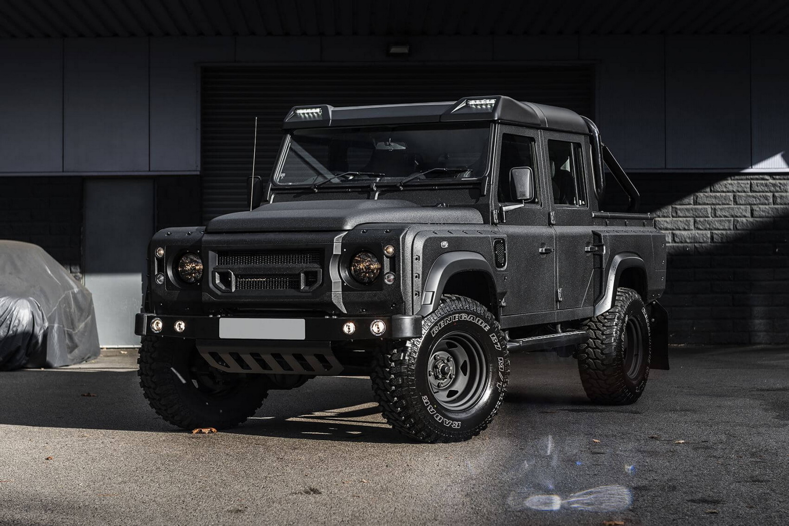 $90k Bespoke Land Rover Defender Pickup Is Ready For The Armageddon ...