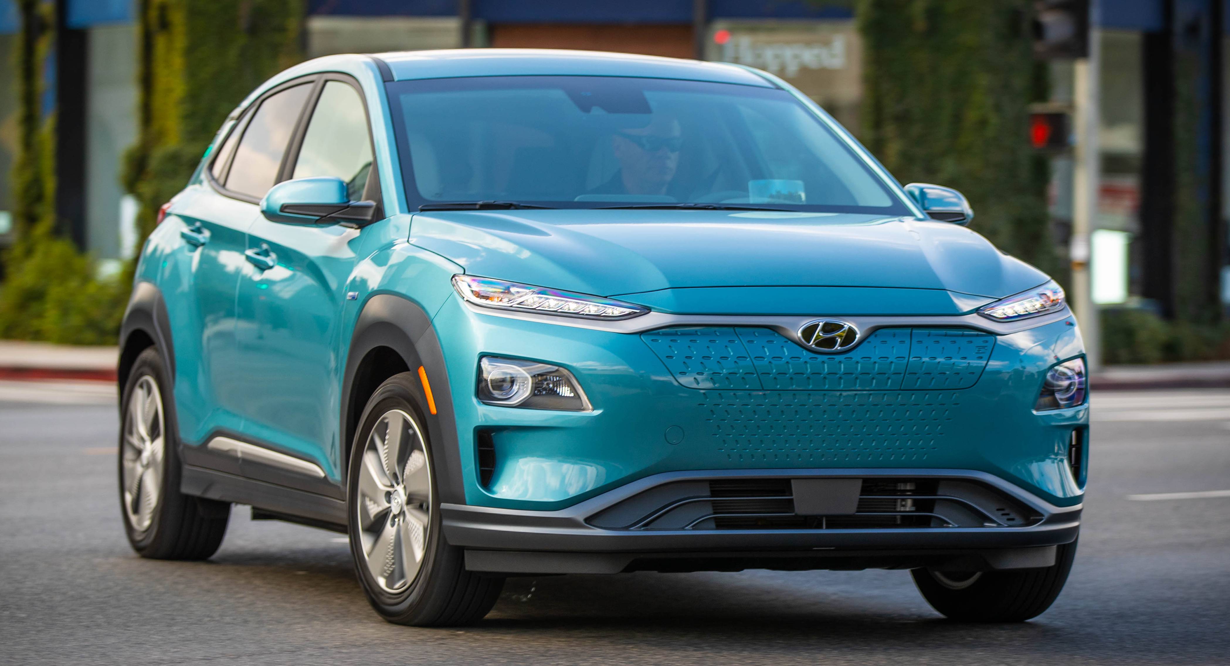 Хундай коне. Электромобиль Hyundai Kona Electric. Hyundai Kona ev 2020. Hyundai Kona 2019 электро. Hyundai Kona Electric 2020.