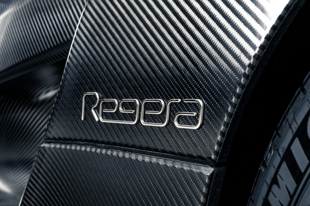 Koenigsegg Regera Goes Nude With New Naked Carbon Exterior Carscoops