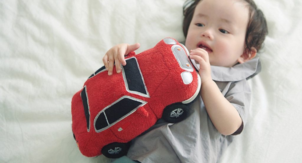  Honda Sound Sitter Aims To Calm Fussy Infants With Engine Sounds From An NSX