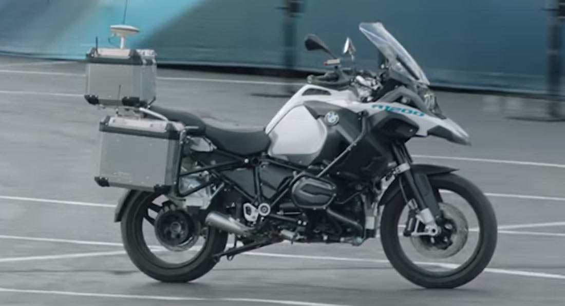 Autonomous BMW 'Ghost' Bike Wows And Confuses Crowds At CES