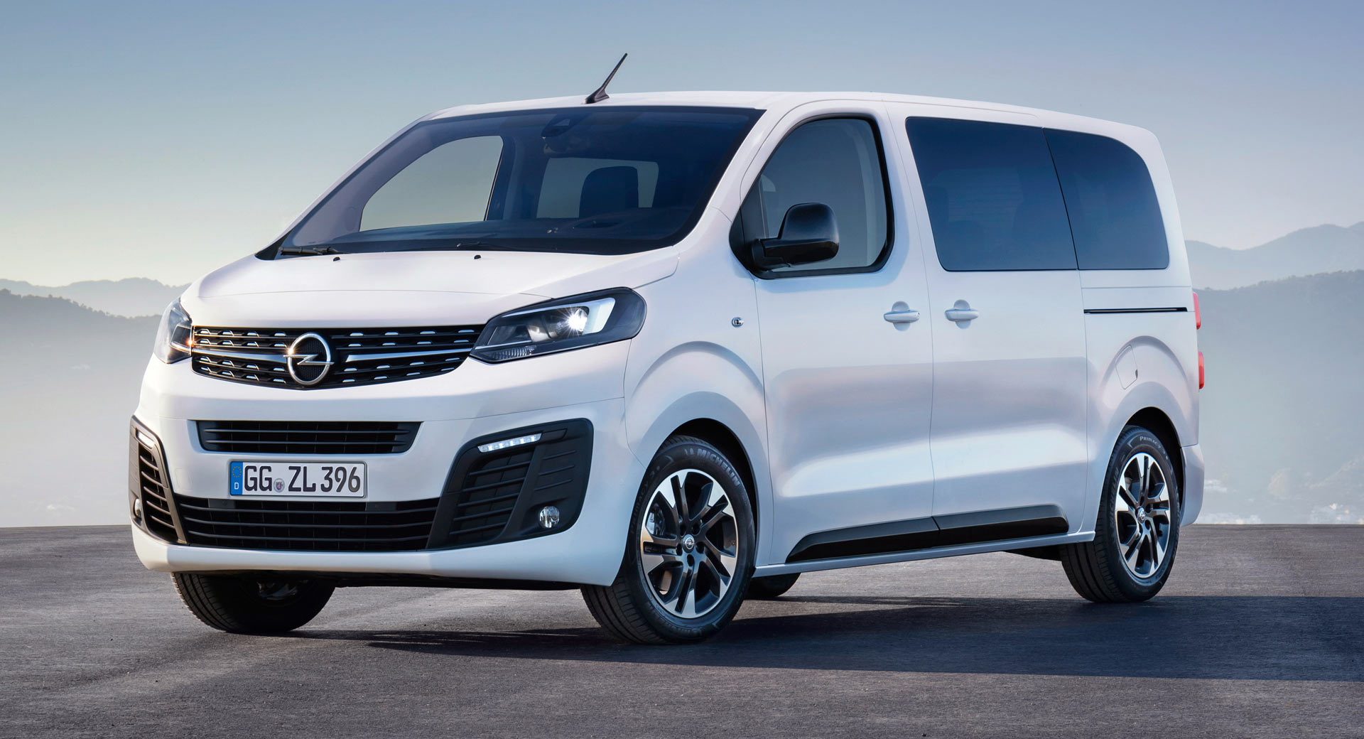 New Opel Zafira Life Is The Minivan Version Of The Next PSA-Based