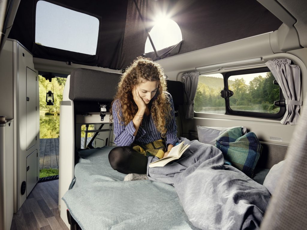 Ford Reveals Next-Generation Nugget Camper Van – Smarter, More Versatile  and Now Set to Electrify Adventures, Ford of Europe