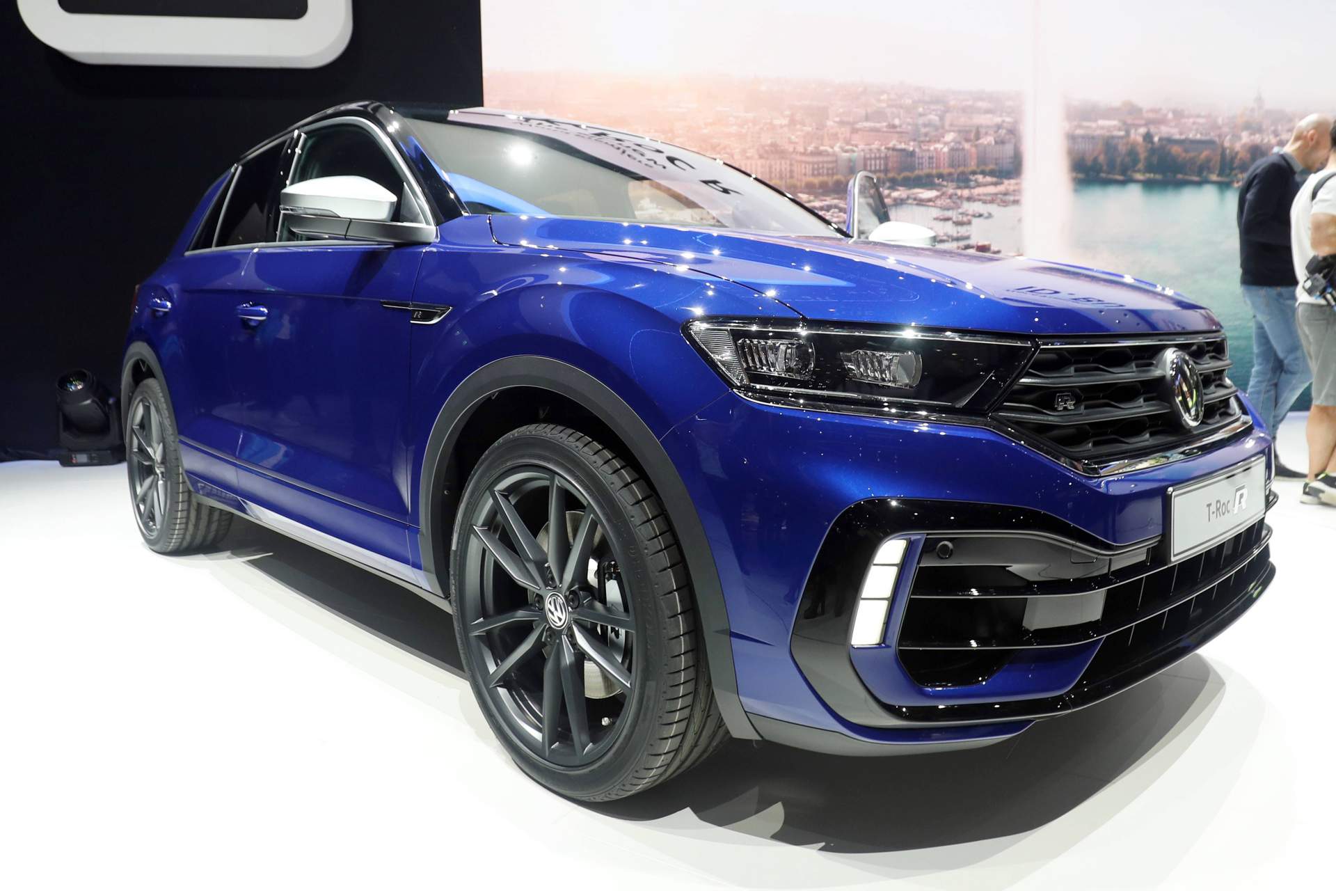 VW T-Roc R Unveiled With 300 PS, Does 0-100 Km/h In 4.9 Seconds | Carscoops