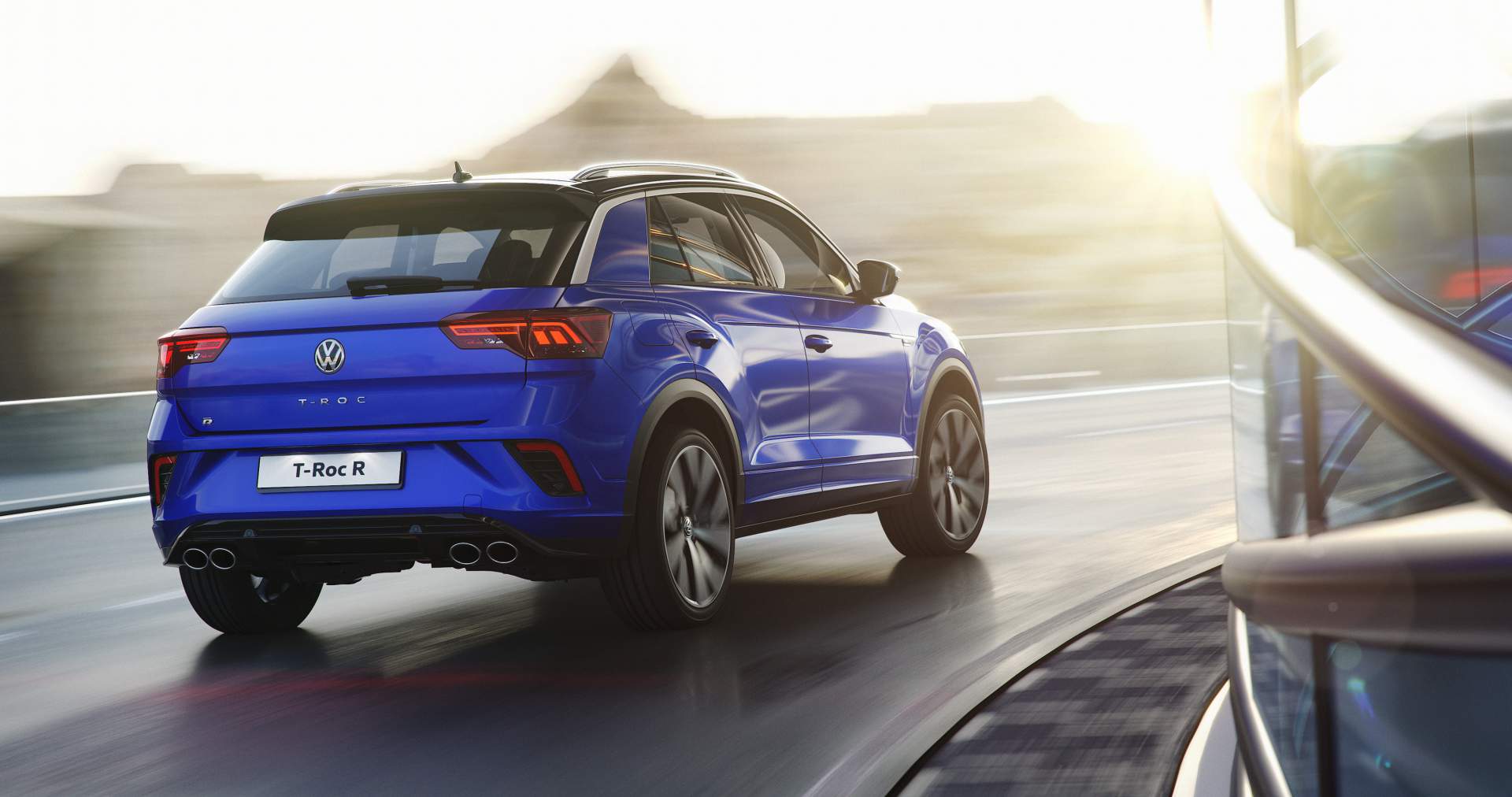 Vw T Roc R Unveiled With 300 Ps Does 0 100 Km H In 4 9 Seconds Carscoops