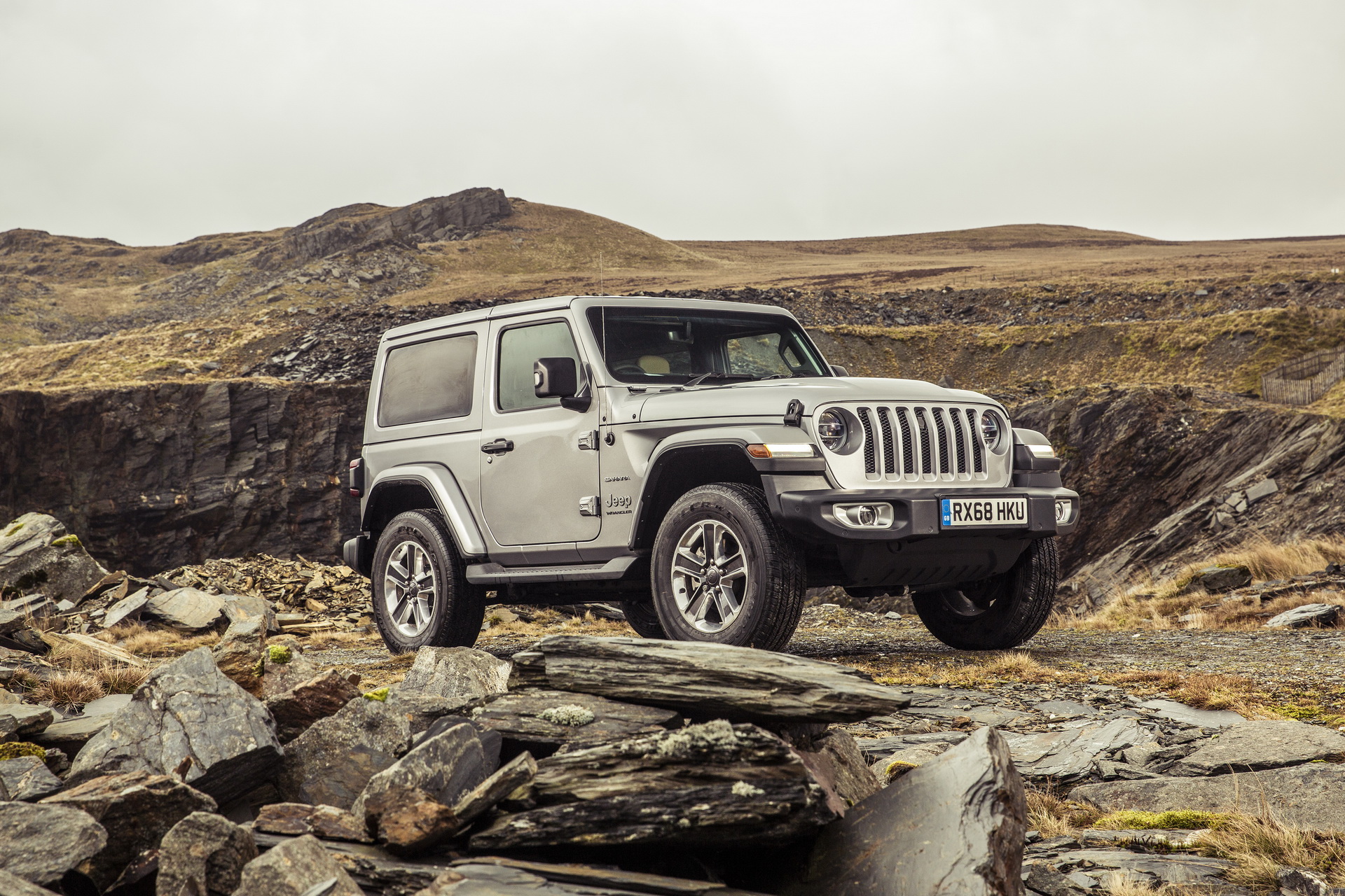 2019 Jeep Wrangler Gains Four-Cylinder Petrol Option In The UK | Carscoops