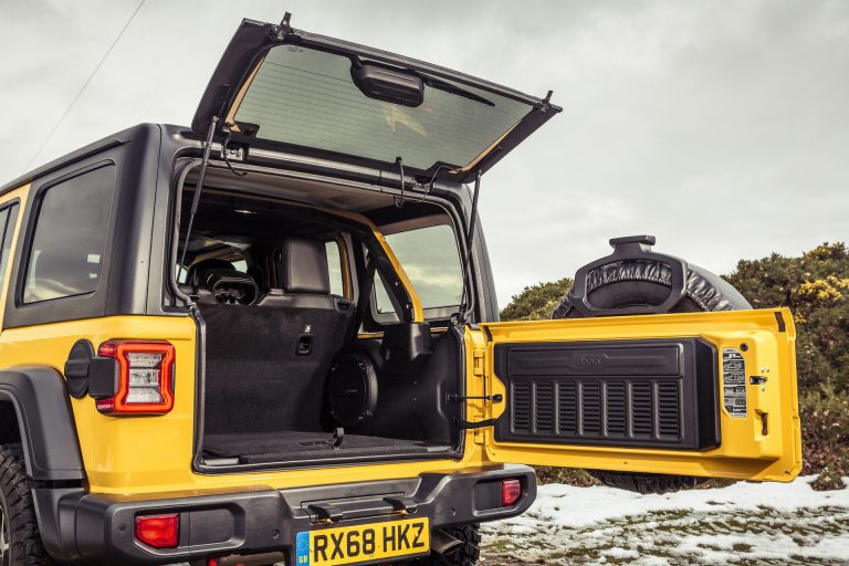 2019 Jeep Wrangler Gains Four-Cylinder Petrol Option In The UK | Carscoops