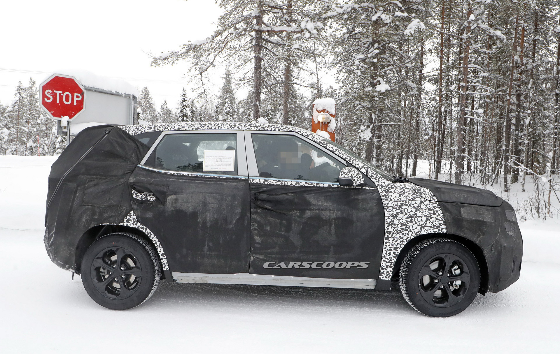 New Kia Crossover Spotted Testing, Looks Like The Production Version Of ...