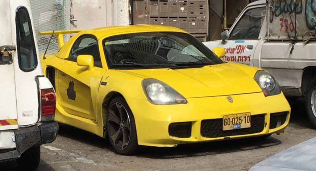  Third-Gen Toyota MR2 Wishes It Was A Porsche Cayman Instead