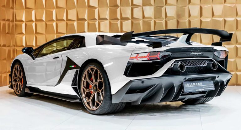 White And Gold Lamborghini Aventador SVJ Is Screaming To Be Adopted ...