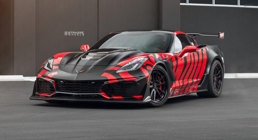  Customized Corvette ZR1 Looks Like A Tiger Ready To Pounce