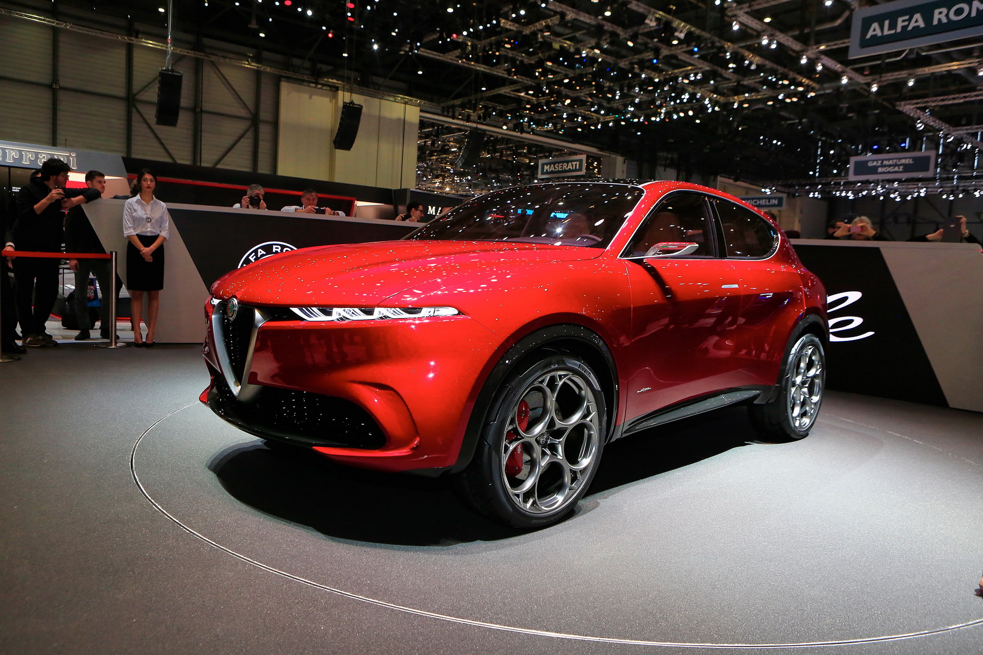 Альфа ромео 2022 года. Alfa Romeo Tonale. Alfa Romeo Tonale 2022. Альфа Ромео Тонале 2021. Кроссовер Альфа Ромео 2021.