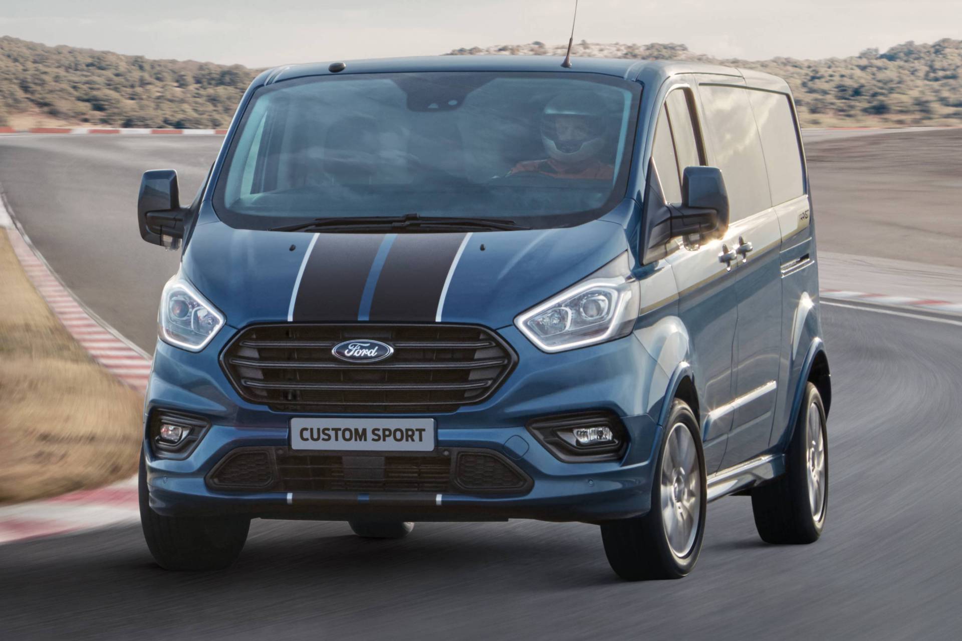 Ford Transit Custom Sport Gains 185ps 2 0l Diesel For Faster Deliveries Carscoops