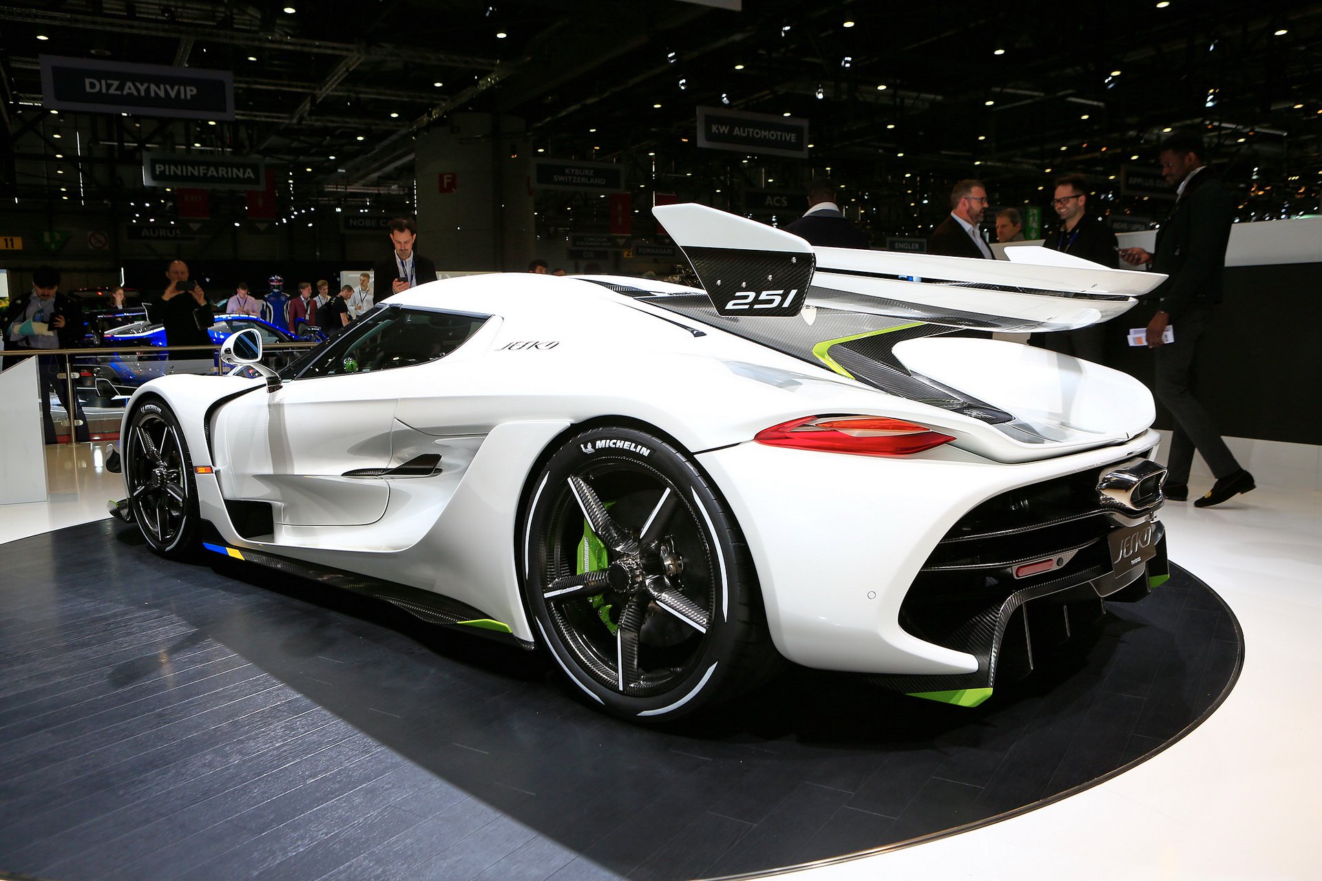 125 Rich People Snap Up All Koenigsegg Jesko Build Slots | Carscoops