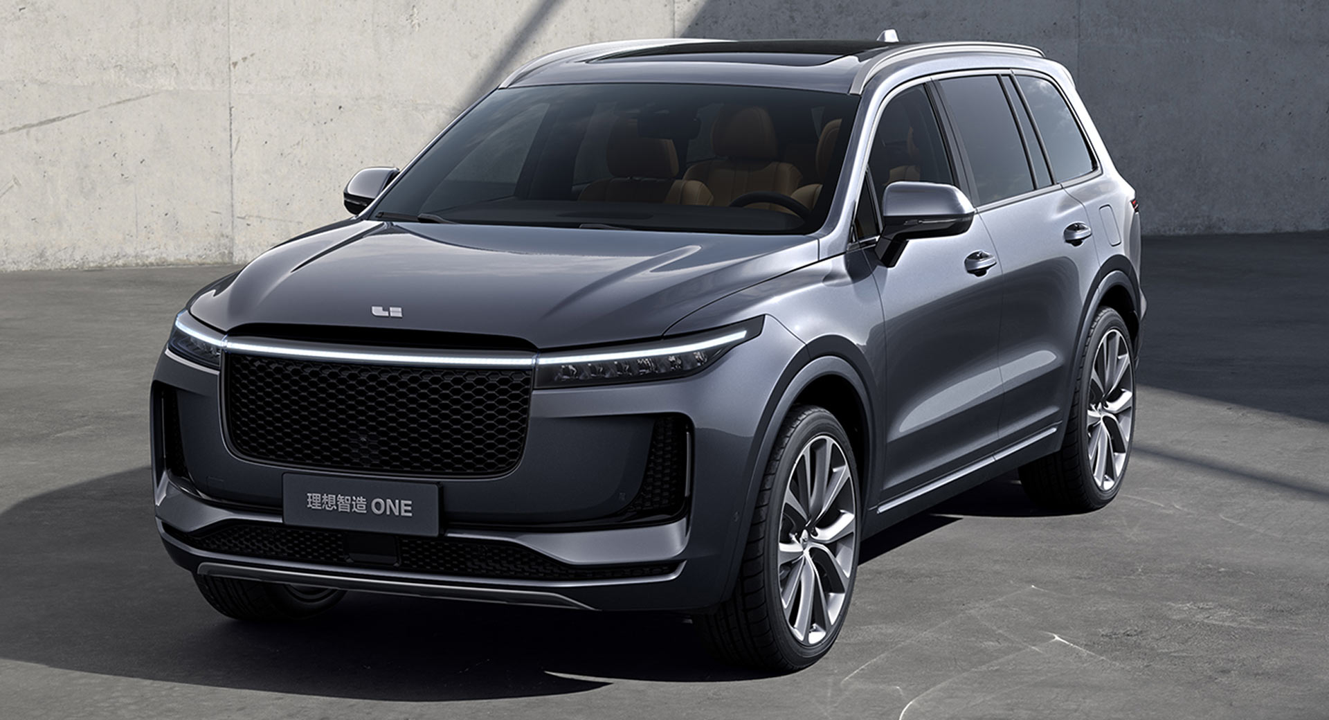 Li Xiang Launches With “One” SUV With Six Seats, Four Screens, Hybrid