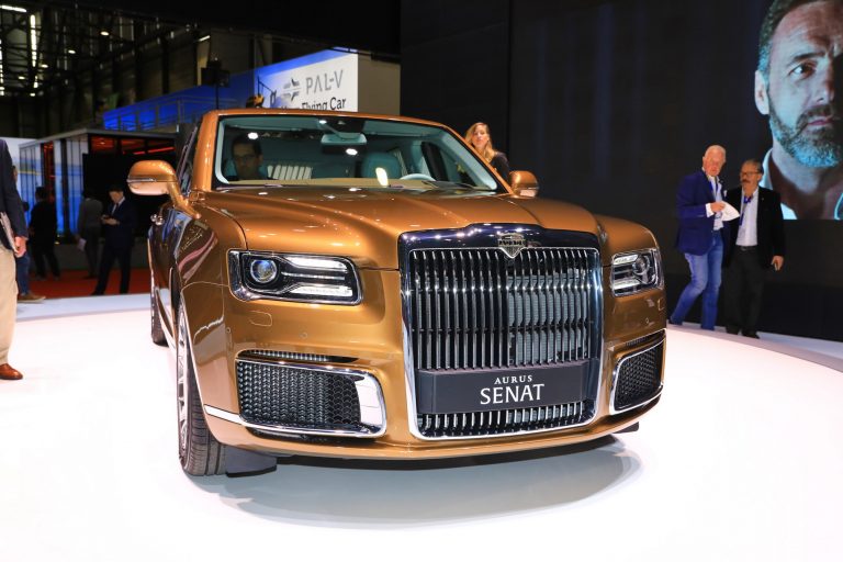 Russia’s Aurus Senat Luxury Limousine Officially Enters Production ...