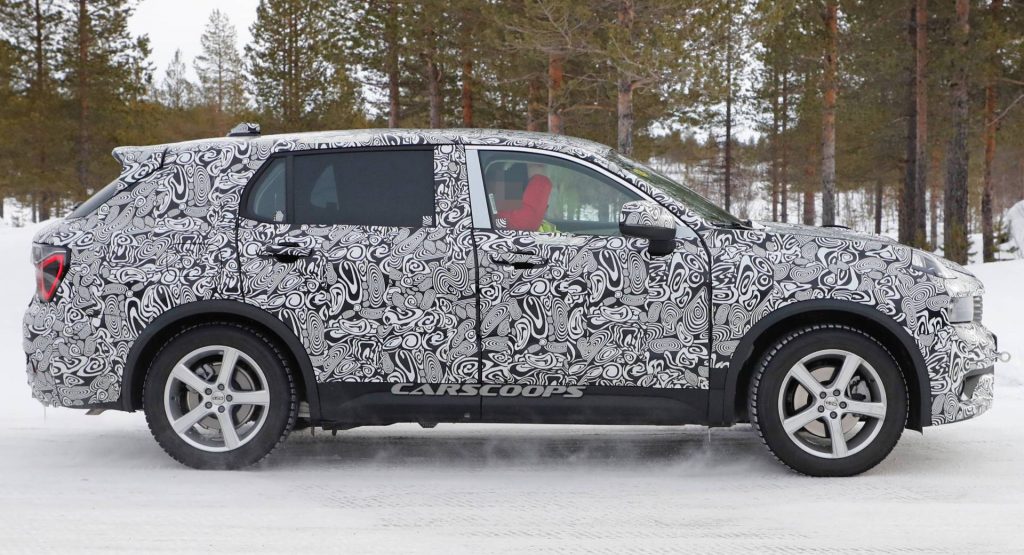  Lynk & Co Caught Testing Longer Seven-Seat Version Of 01 SUV