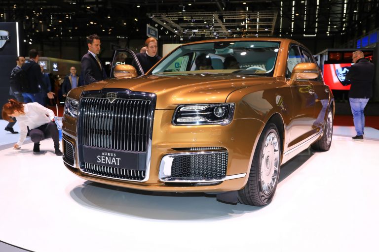 Russia’s Aurus Senat Luxury Limousine Officially Enters Production ...