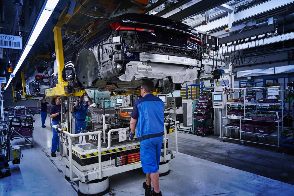 2020 BMW 7 Series Starts Rolling Off Dingolfing Plant’s Assembly Line ...