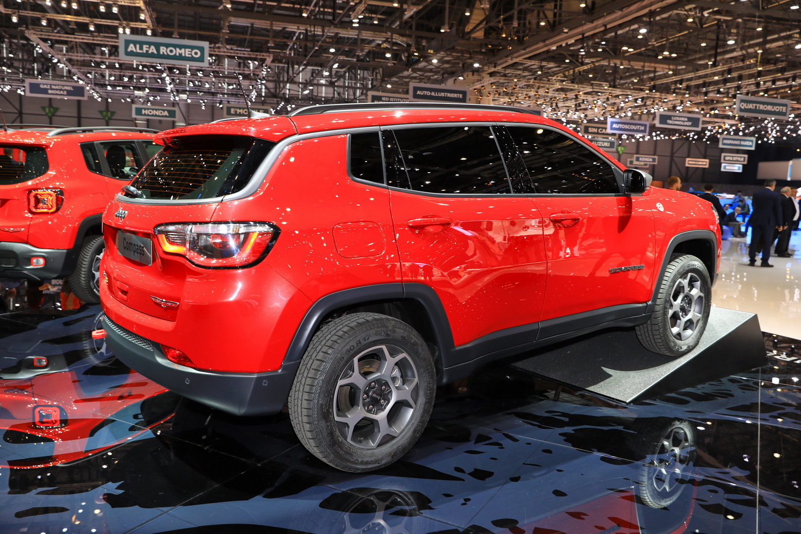 New Jeep Renegade And Compass Plug-In Hybrids With Up To 237HP | Carscoops