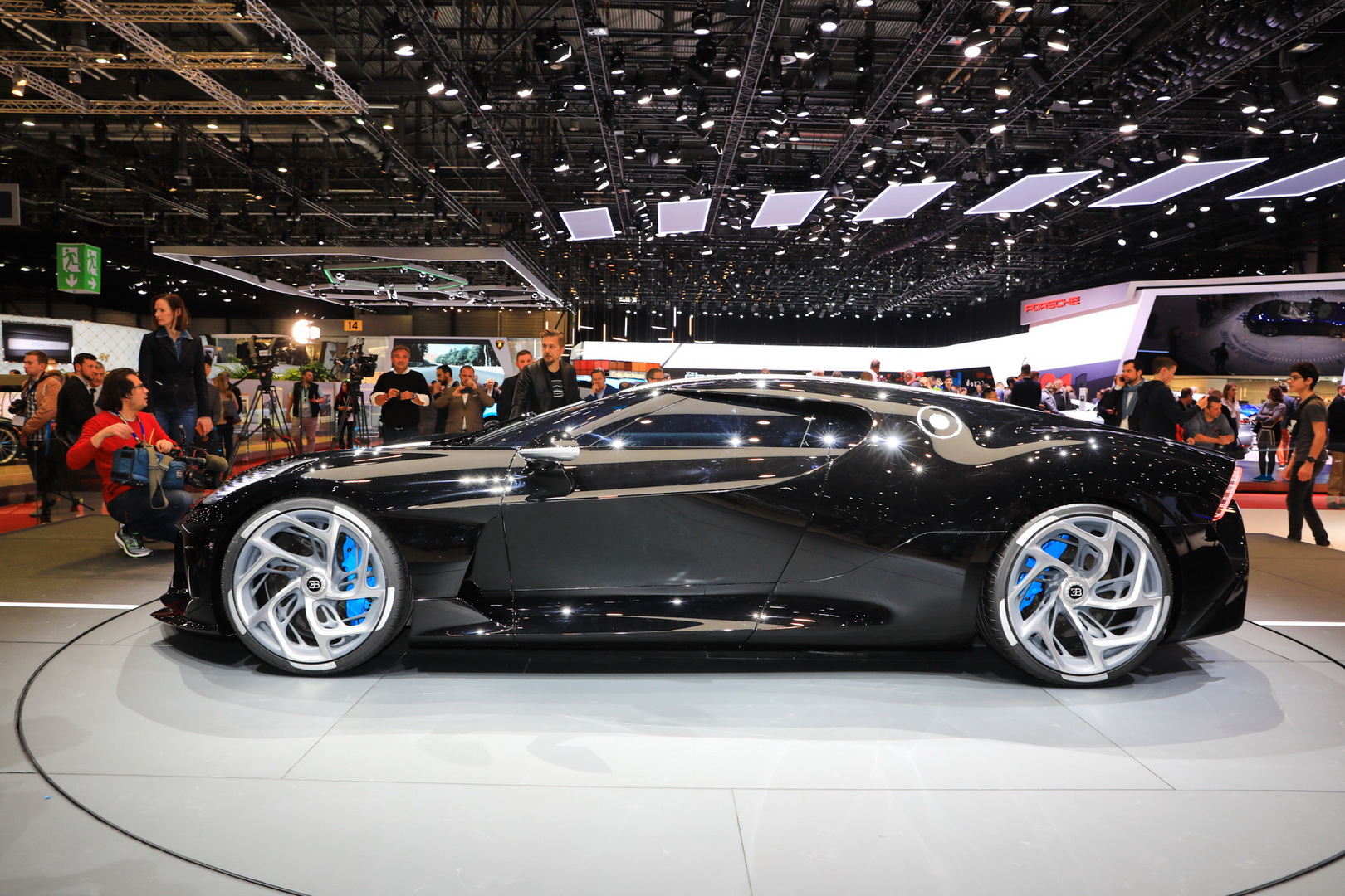 Bugatti La Voiture Noire Is The World's Most Expensive New Car At €16.7 ...