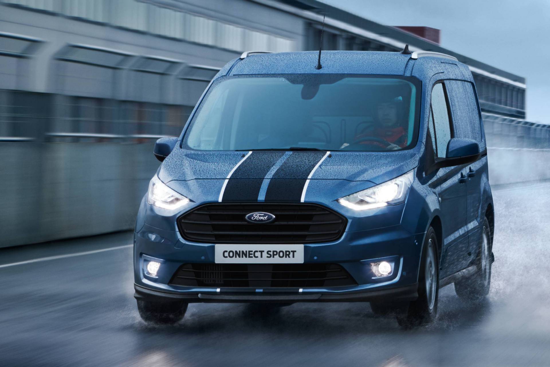 Ford Transit Custom Sport Gains 185PS 2.0L Diesel For Faster Deliveries ...