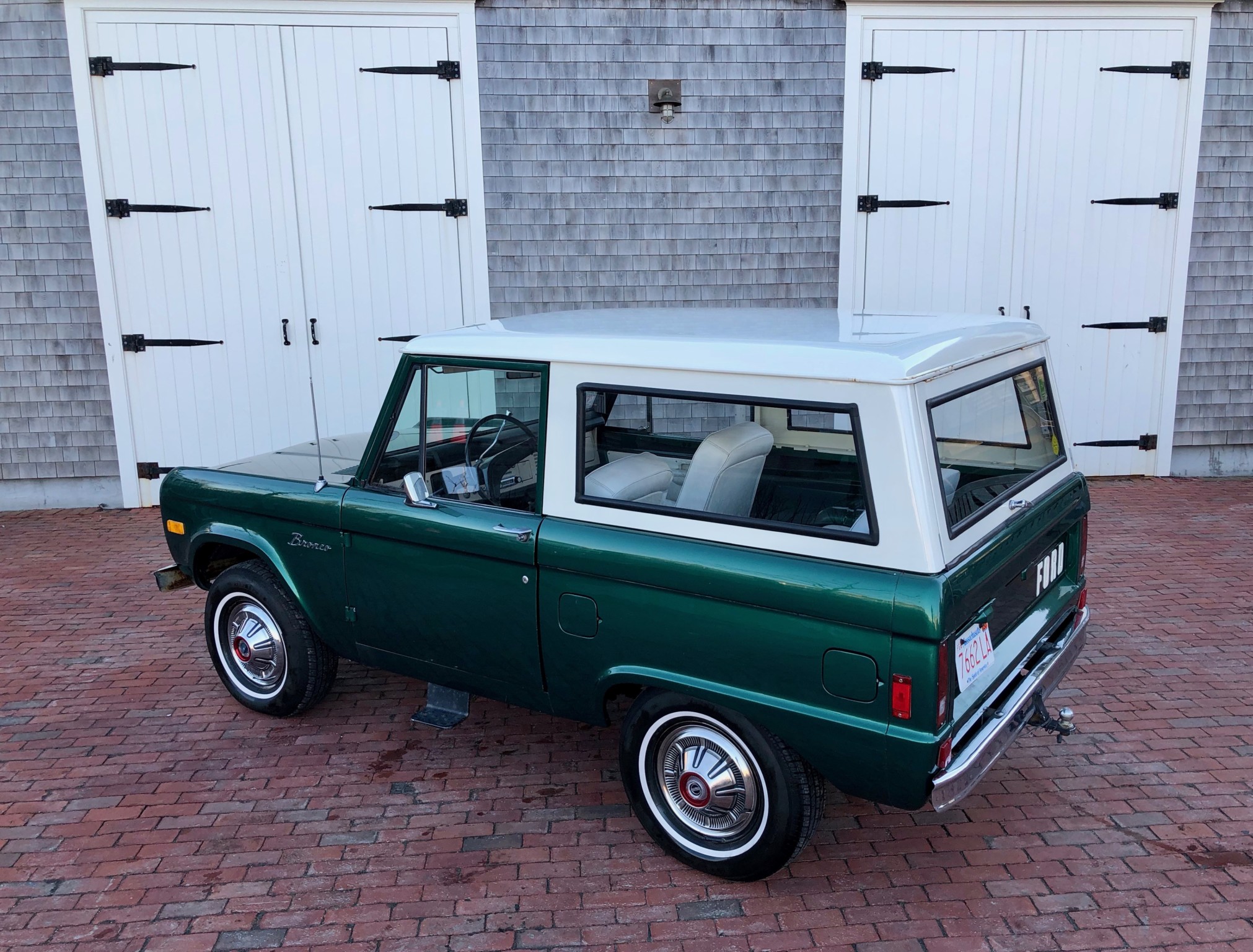 Hurry Up And Snatch This 1977 Ford Bronco For A Little Over 11k Carscoops