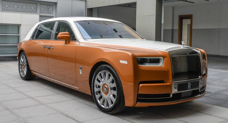 Rolls-Royce Phantom EWB With Privacy Suite Is The Majestic Way To ...