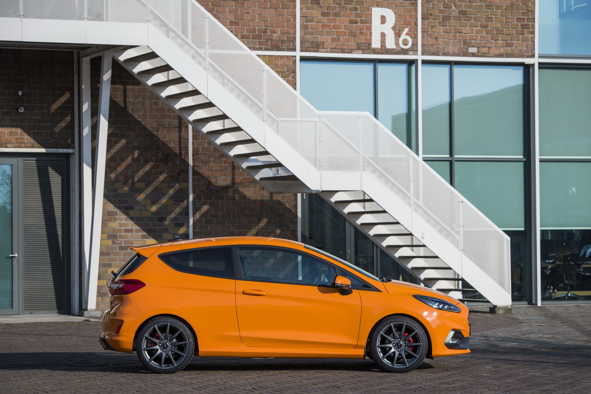 ford fiesta st 18 inch wheels