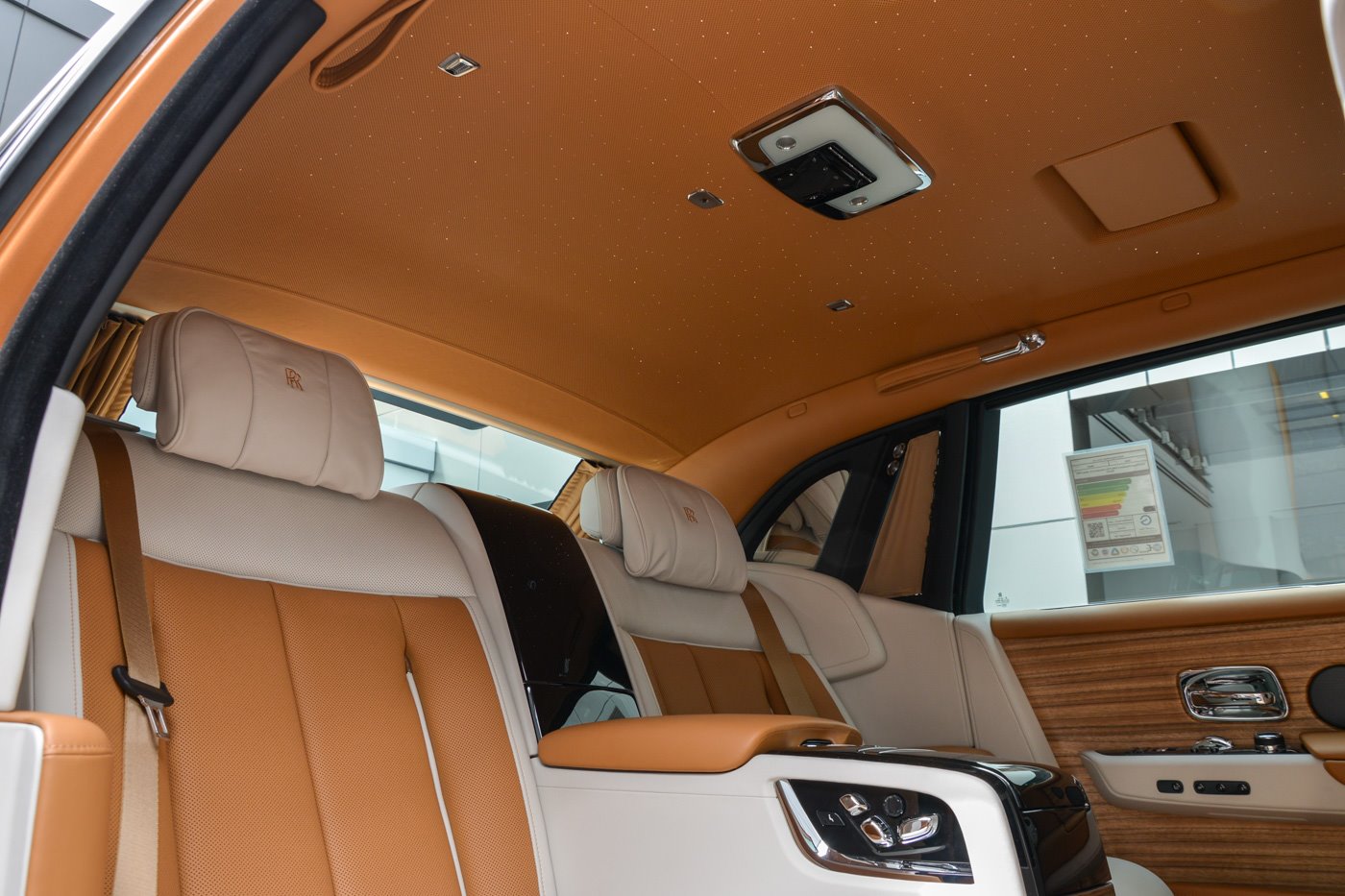 Rolls Royce Phantom Ewb With Privacy Suite Is The Majestic Way To Isolate Yourself Carscoops 9951