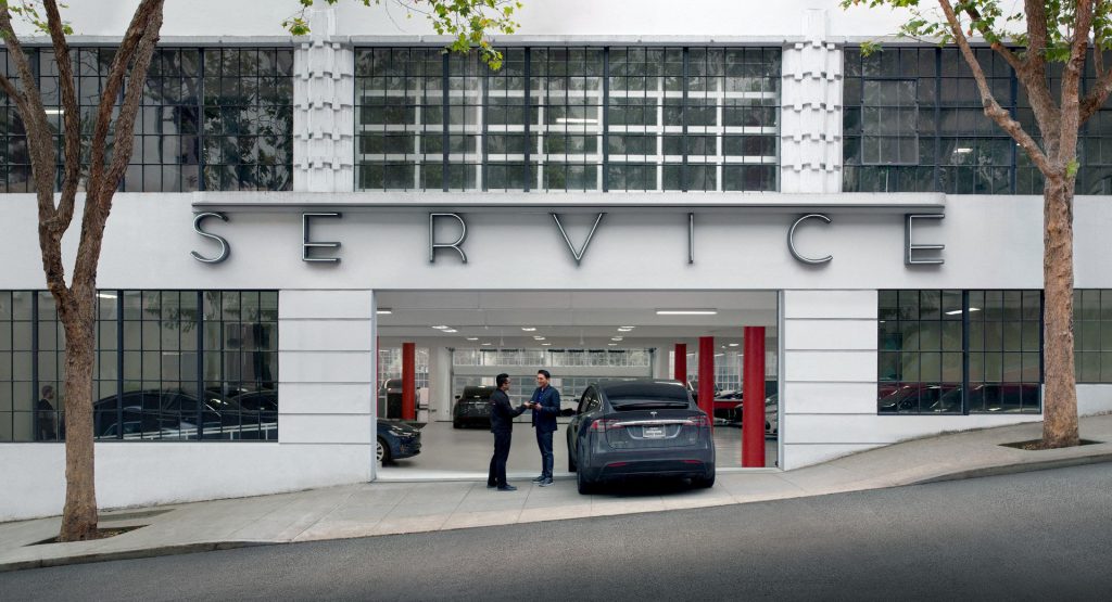  Tesla Cuts A Number Of Sales Staff Jobs Across Its U.S. Retailers