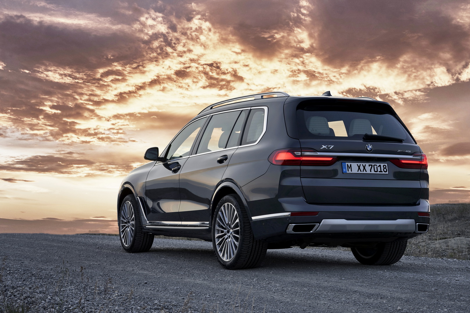 BMW X7 Is Being Recalled In The U.S. Over Loose Seat Bolts Carscoops