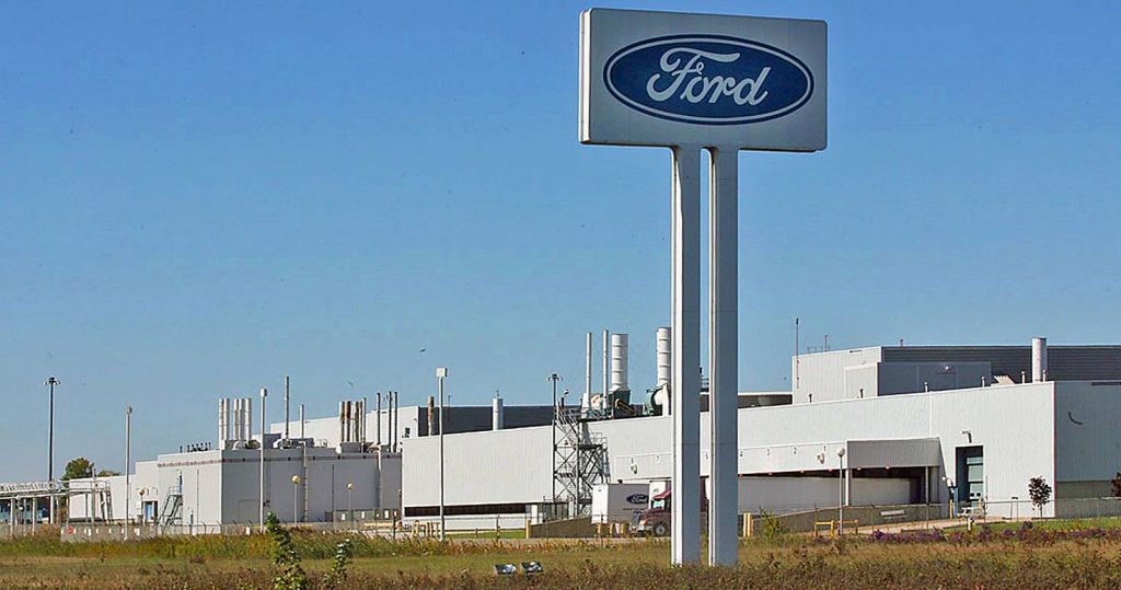  Ford Scaling Back 5.0L V8 Production For F-150 Trucks As Demand Drops