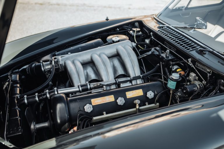 Beautiful 1956 Mercedes 300sl Gullwing Is The Definition Of A Million Dollar Classic Carscoops