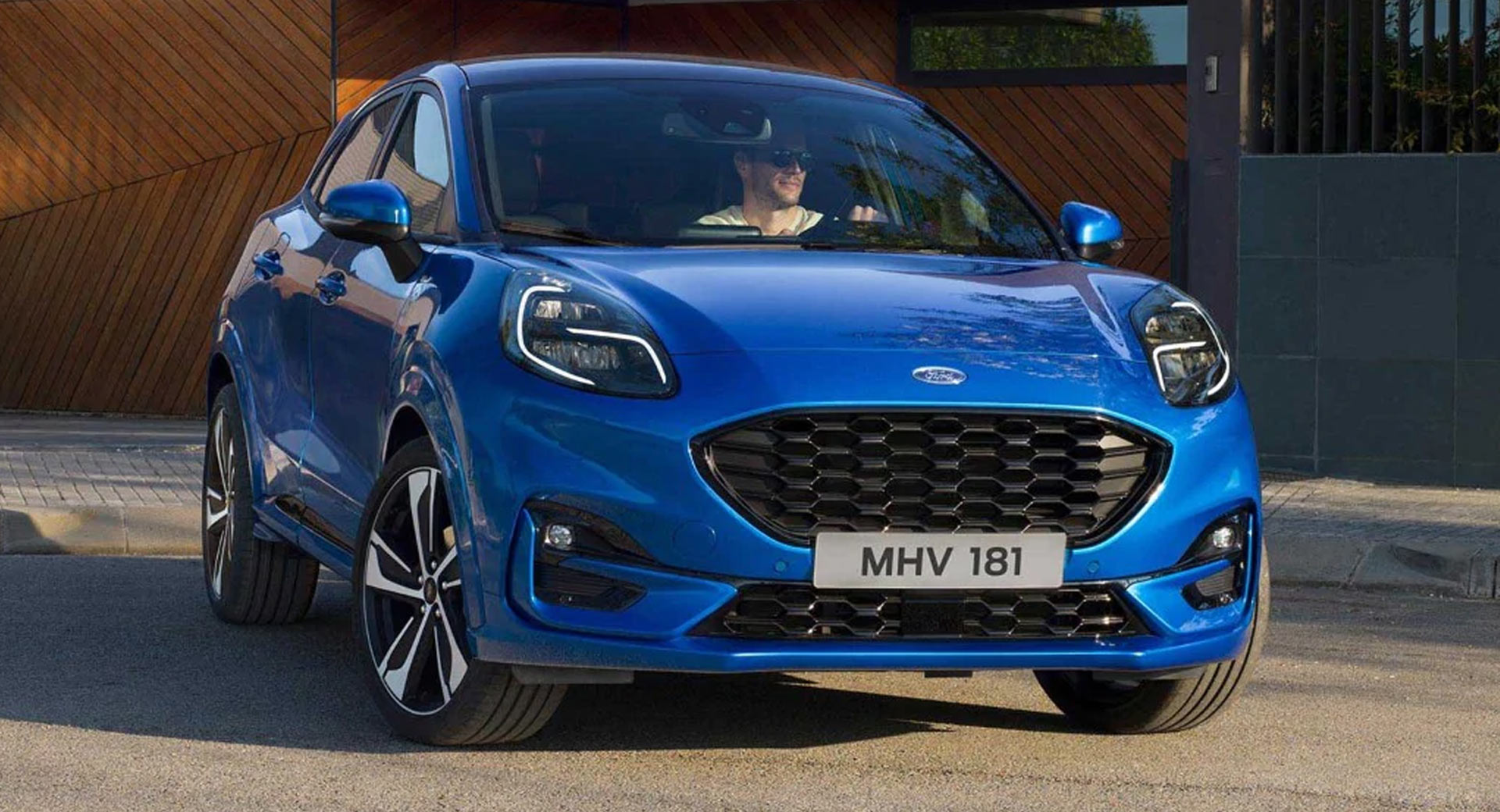 Drijvende kracht Speels Ontdekking 2020 Ford Puma Has Cute Looks And Is Loaded With Features | Carscoops
