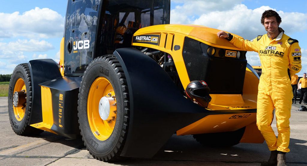  Guy Martin Drives A 1,000 HP Tractor To Record-Setting 103.6 MPH