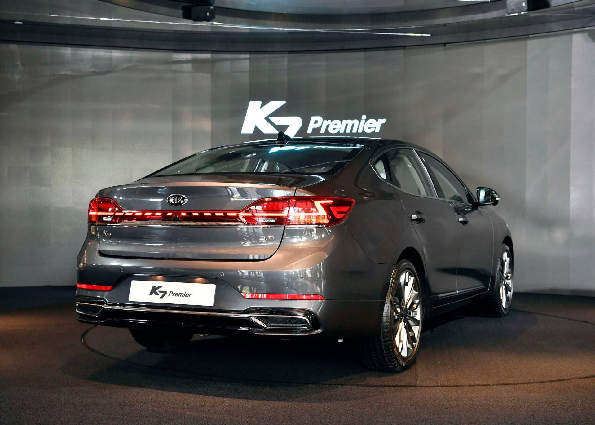 Facelifted 2020 Kia Cadenza Breaks Cover As The K7 Premier In Korea